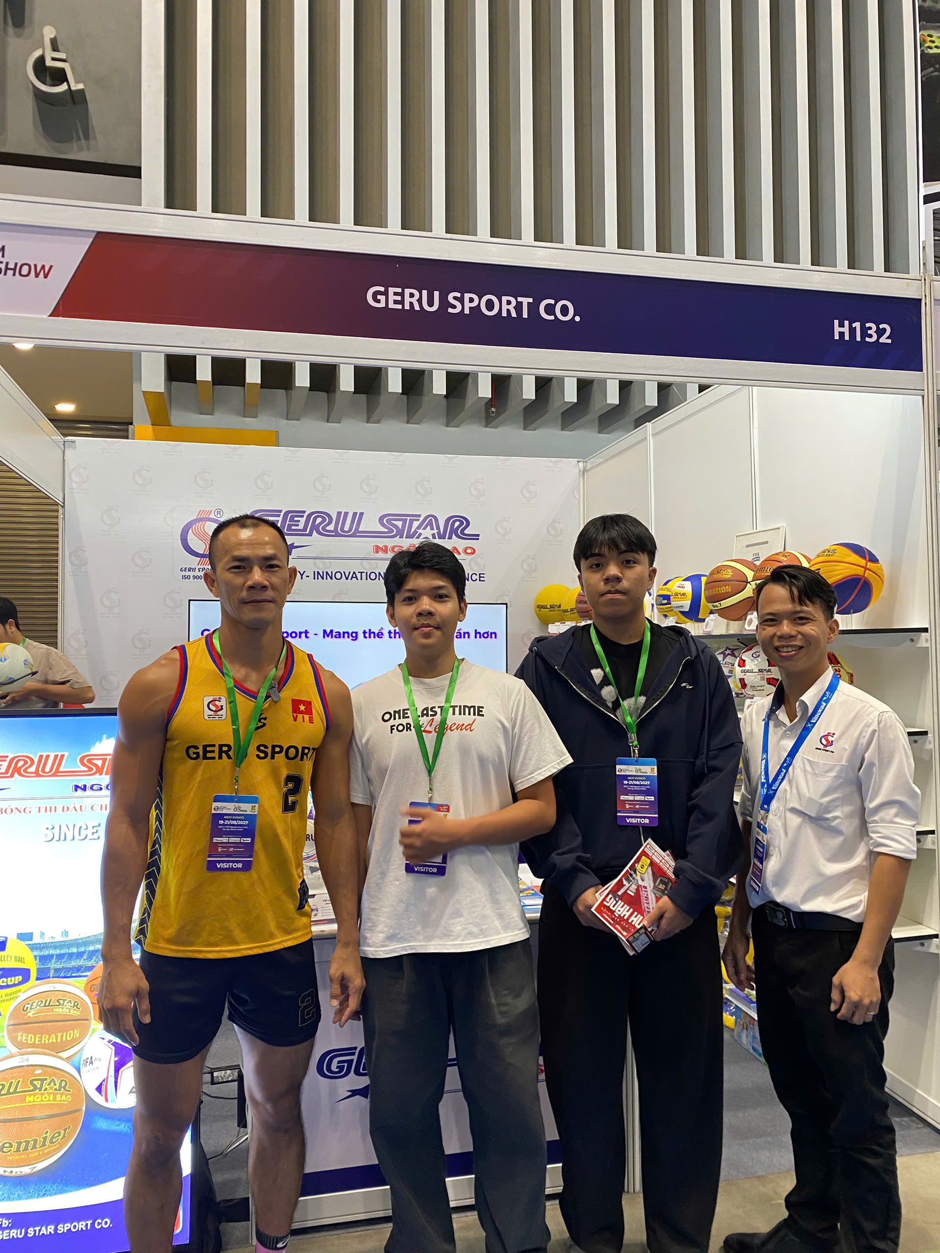 Đỗ Ngọc Thiện ghé gian hàng Geru Sport tại Vietnam Sport Show 2026